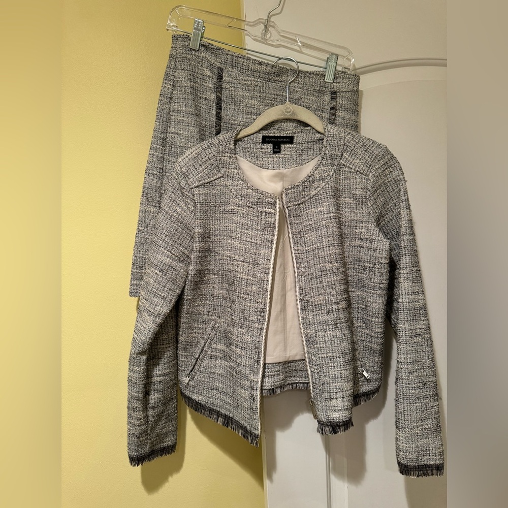 Banana Republic Women’s Boucle Set